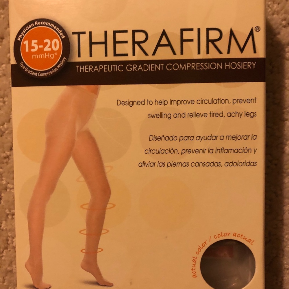 Women's Gradient Compression Hosiery - Nude